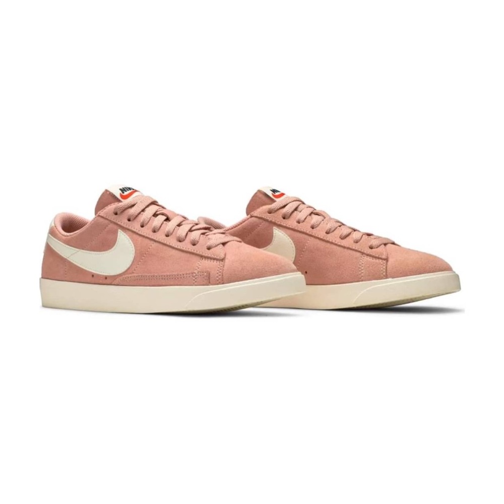 Nike Women Blazer Low size 8.5
Colour Coral Stardust